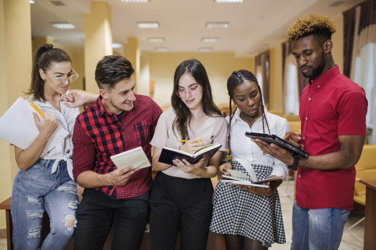 Students_studying